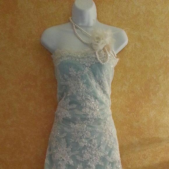 Ivory & Blue Lace Strapless Sheath Wedding Gown